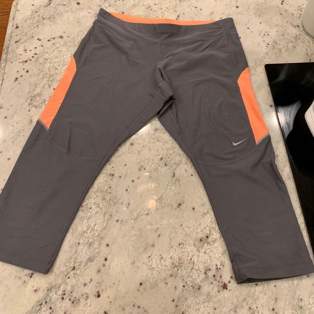Nike Gray/Orange Capri Running Leggings M